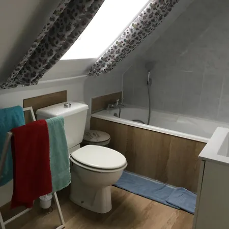Gite Deux Couchages Avec Jardin Privatif Proche Des Marais Et Foret * Arques (Pas-de-Calais)